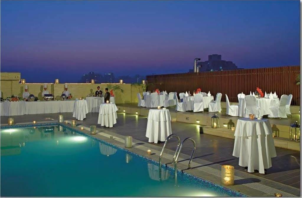 Radisson Hotel Sector 29 Gurugram Gurgaon Exterior photo